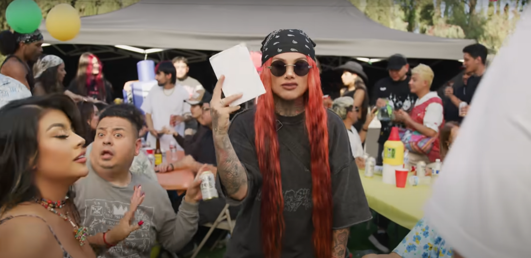Snow Tha Product “Sábado” Video